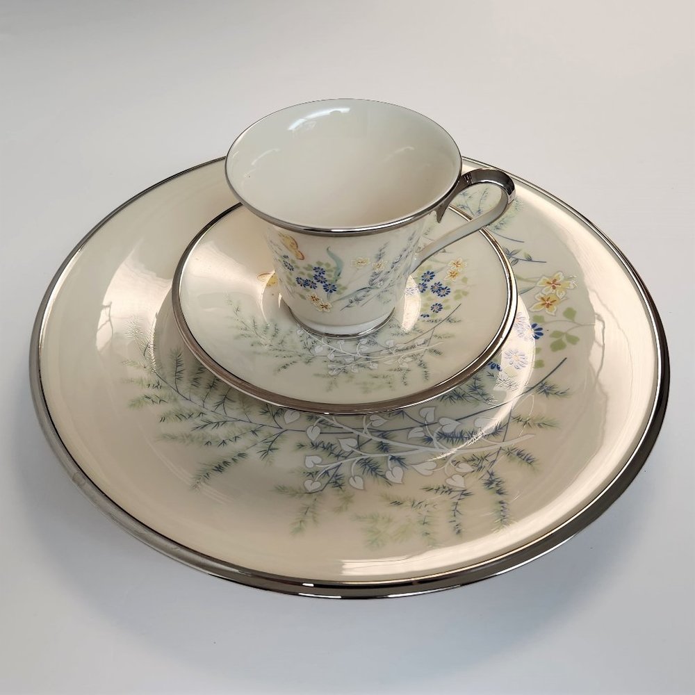 Lenox Cinderella Platinum Trim 3 Piece Set Dinner Plate Cup & Saucer